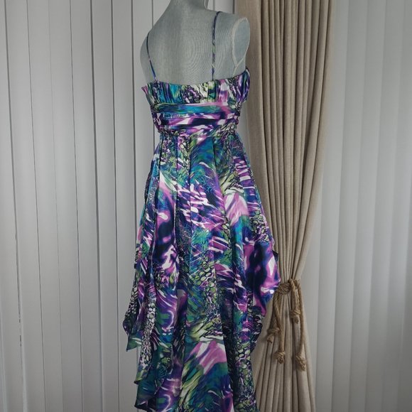 Stepping Out Dress. - Picture 2 of 11